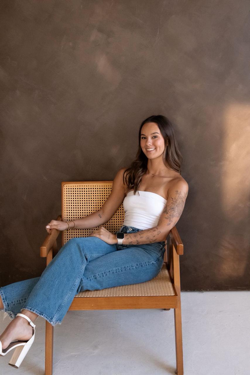 Warm portrait photography vibe